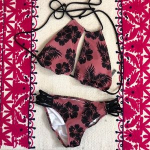 Pink bikini set. Halter style top